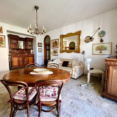 维克艾库塞Casa Relax Nel Centro Storico Con Posto Auto公寓 外观 照片