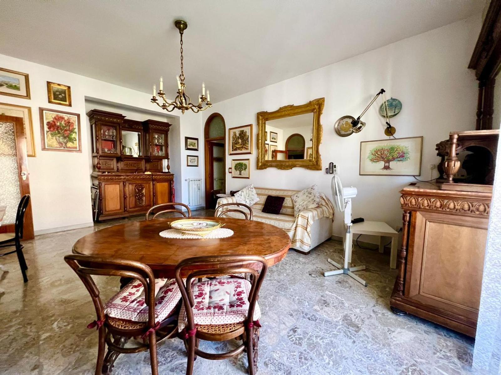 维克艾库塞Casa Relax Nel Centro Storico Con Posto Auto公寓 外观 照片