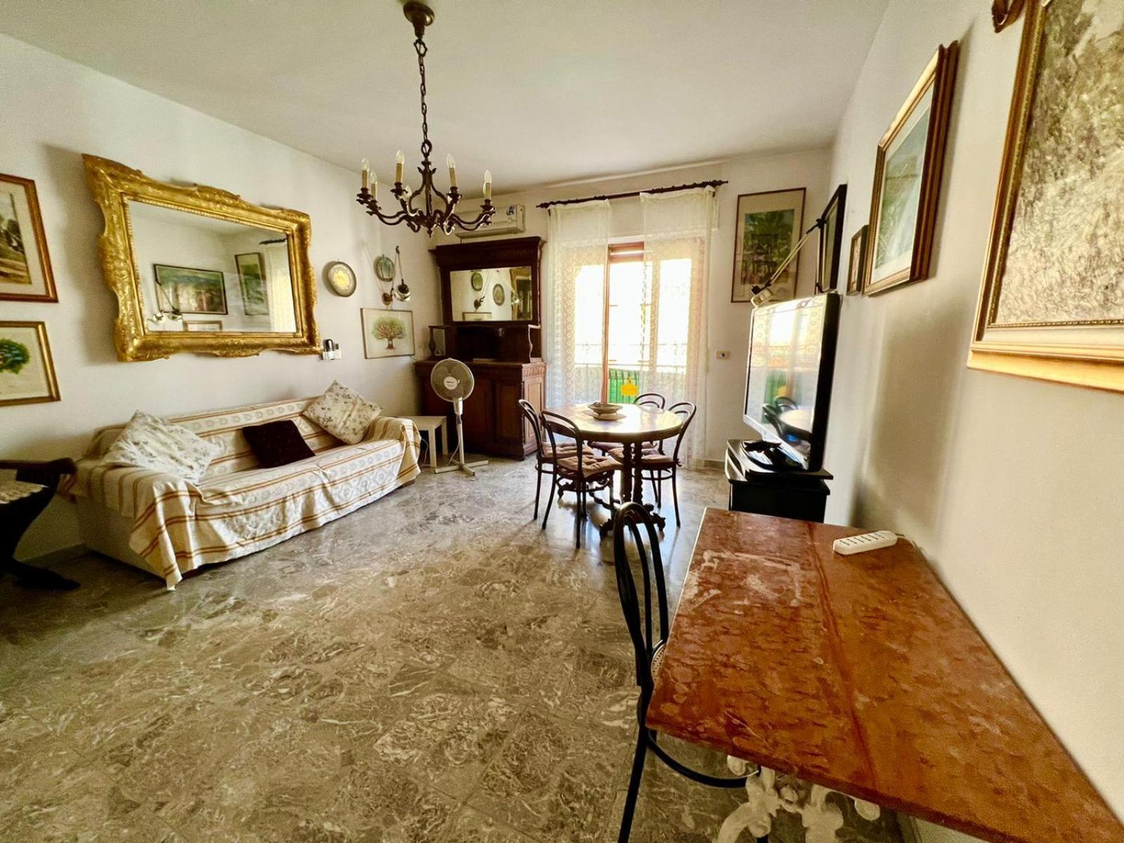 维克艾库塞Casa Relax Nel Centro Storico Con Posto Auto公寓 外观 照片